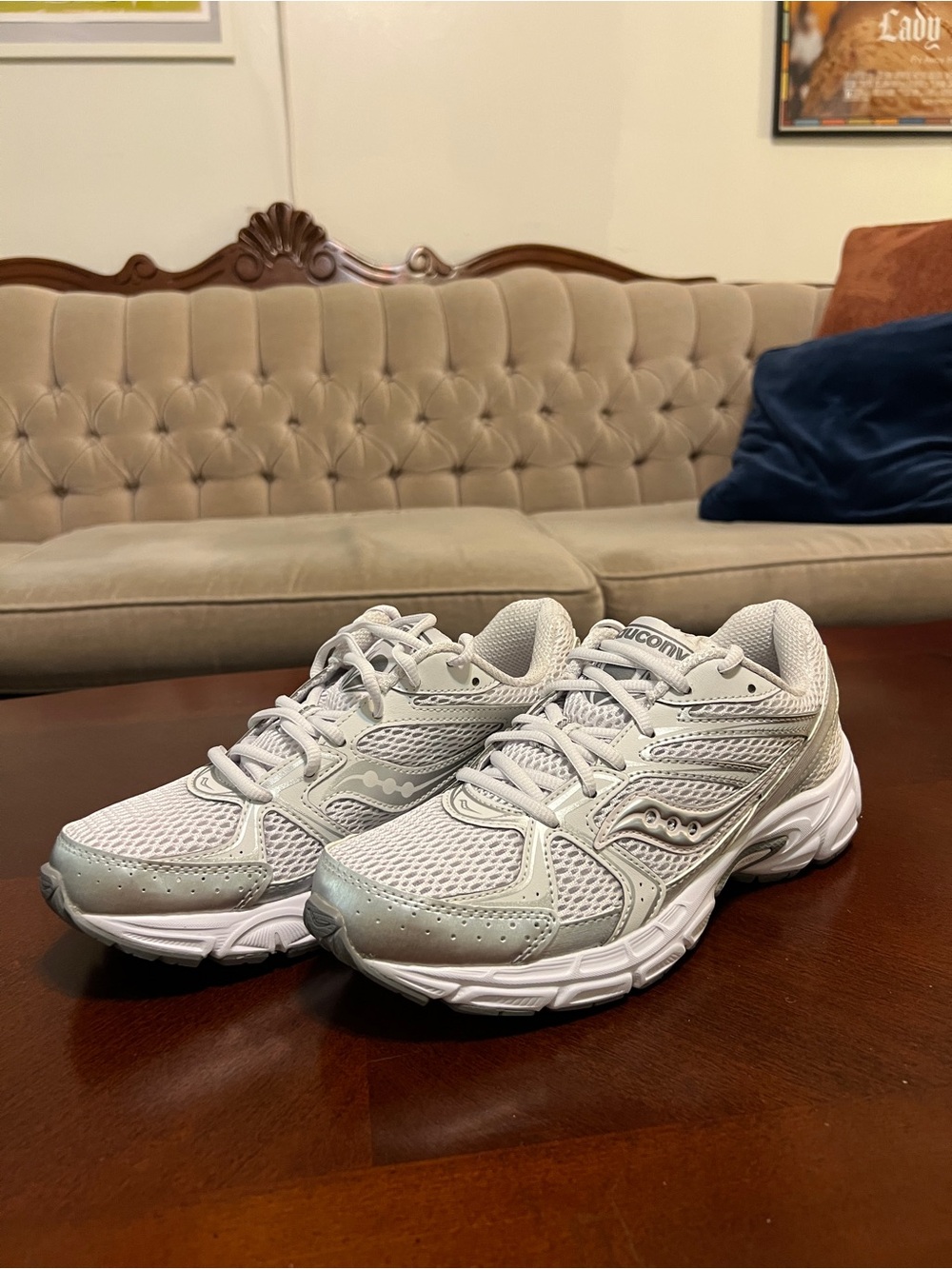 Saucony Women's Light Gray and White Running Shoes